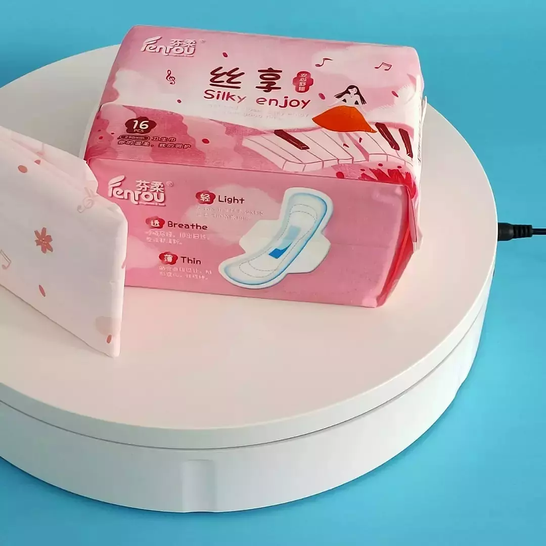 China Good Supplier High Absorbent OEM Sanitry Pads Free Style